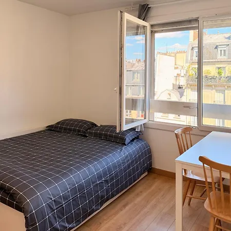 Apartment In Core Marais