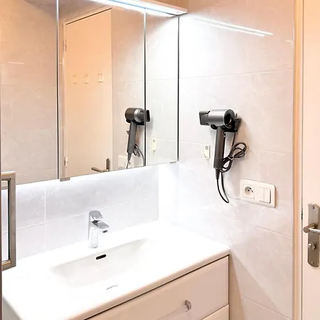 Apartment In Core Marais