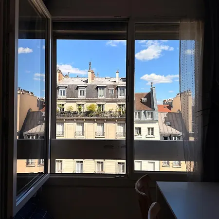 In Core Marais Apartment Paris